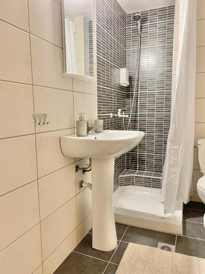 Lovely Apartment By The Sea 2 ….. Epanomi Esterno foto