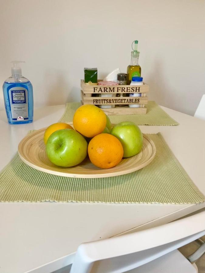 Lovely Apartment By The Sea 2 ….. Epanomi Esterno foto