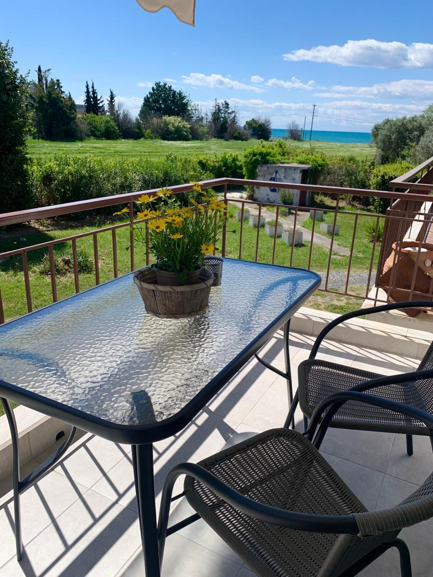 Lovely Apartment By The Sea 2 ….. Epanomi Esterno foto